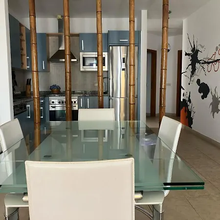 Sea&harbour Apartment *
